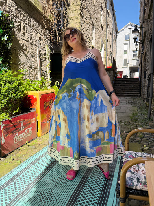 Stunning Silk Effect Blue Mix Venetian Dress Fits Size 10-18
