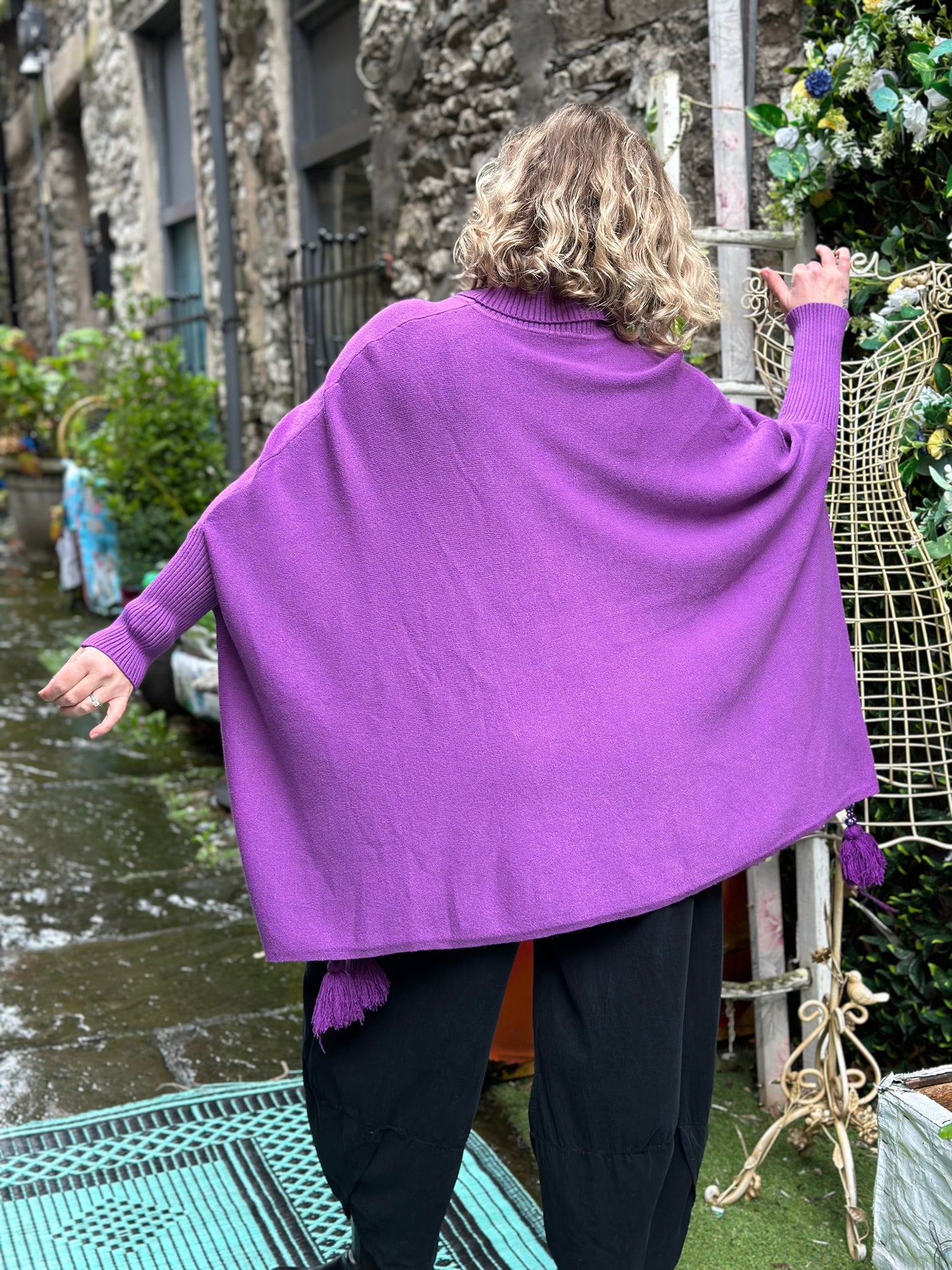 Stunning Purple Soft Knit Bella Jumper Fits Size 10-28