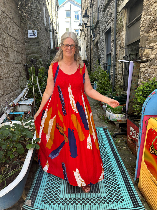 Stunning Tenda Ruched Dress Fits up to Size 26