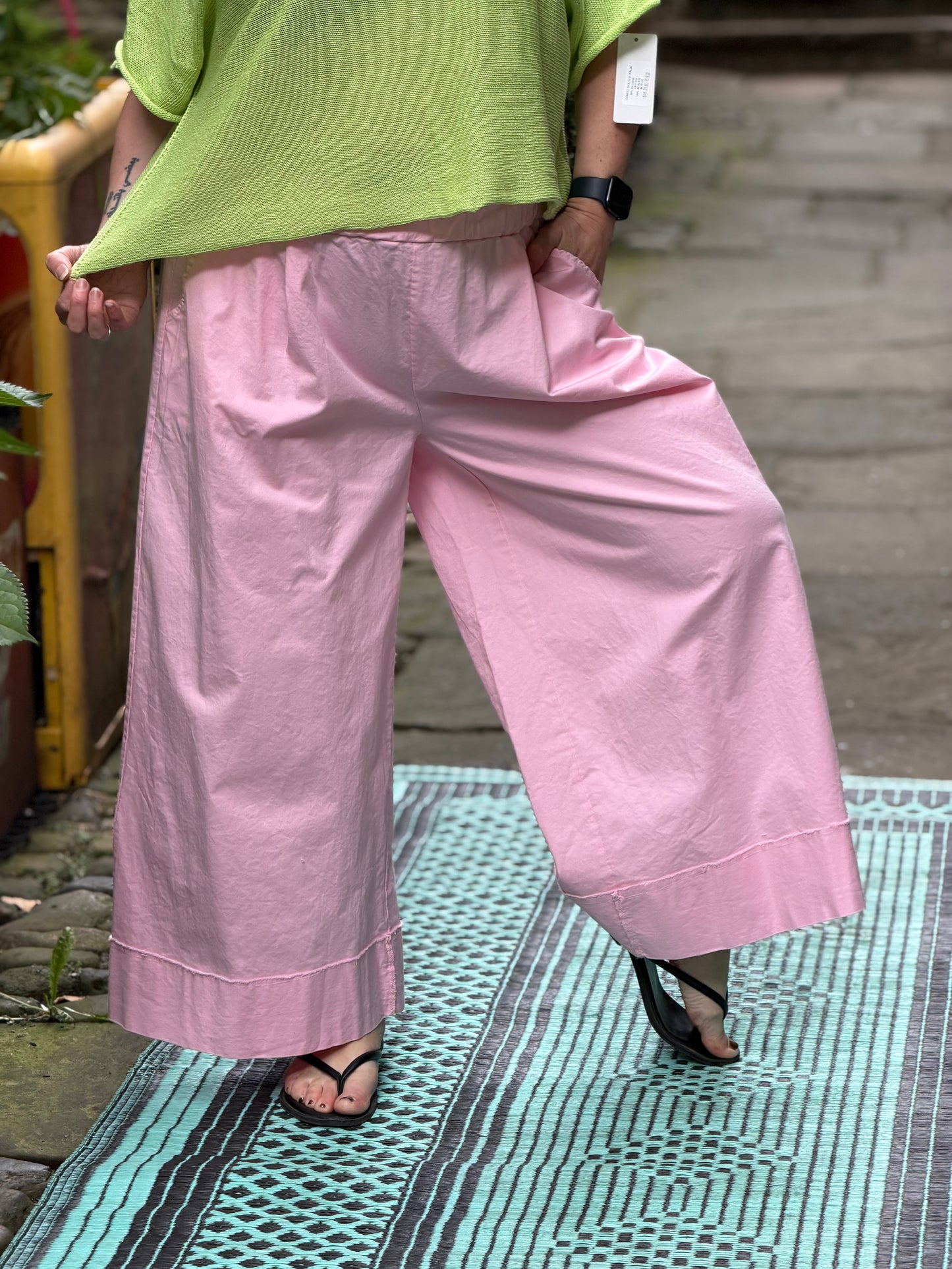Super-Stretch Pink Wide-Leg Chic Trousers One Size 10-22