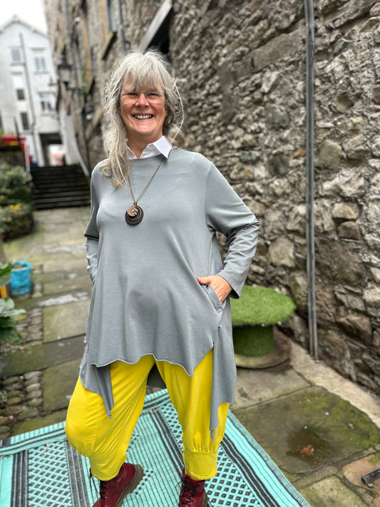 Sale Item Made In Italy Grey Azu Top Fits Size 10-20