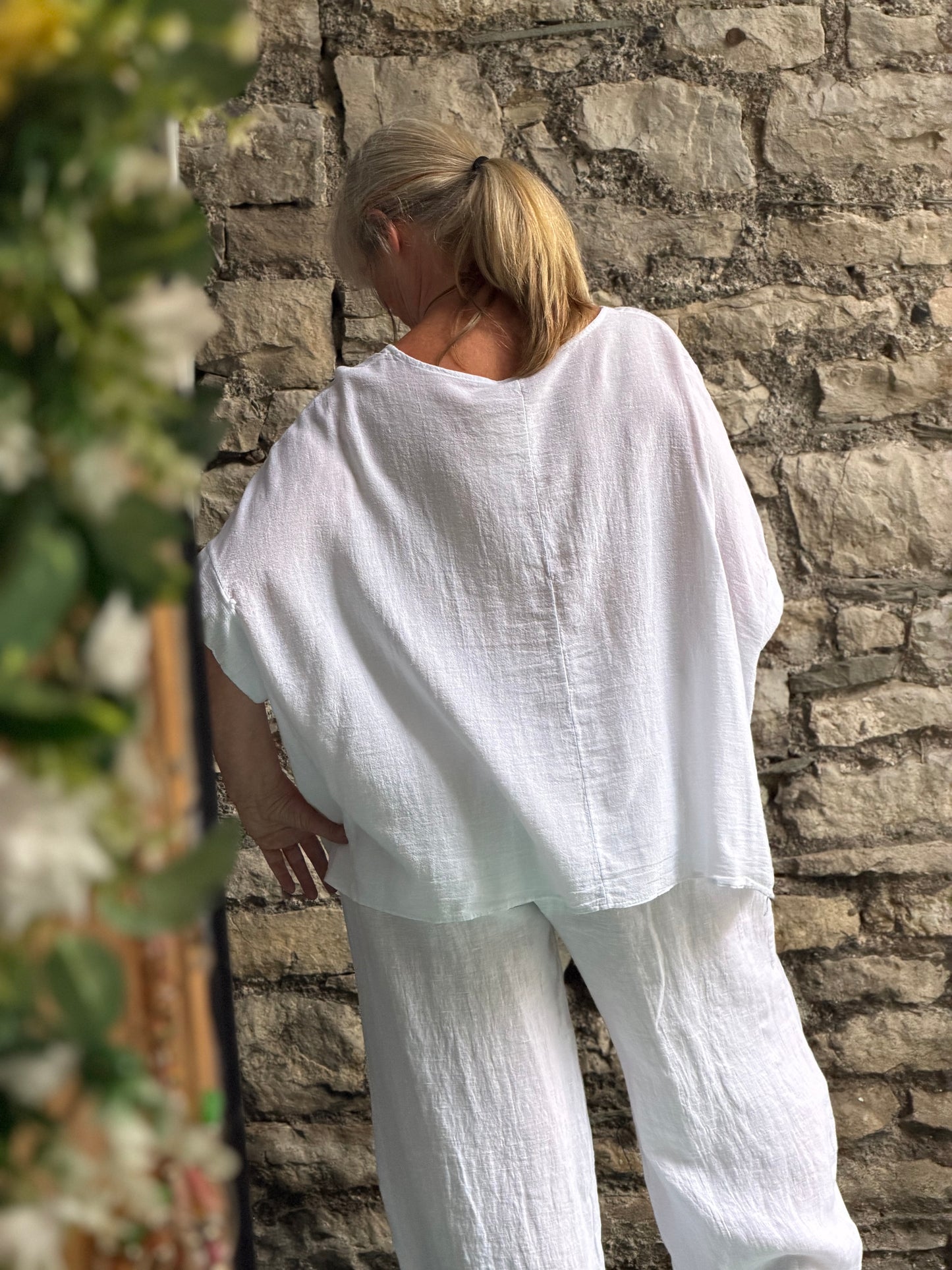 Soft Loose Fit White Linen and Cotton Top One Size Fits 12-22