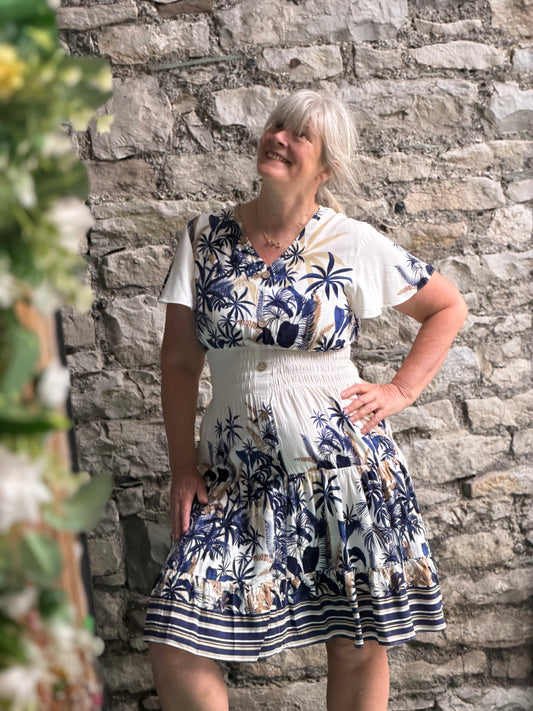 Stunning Palm Print Atta Dress In Midi Length Fits Size 8-20