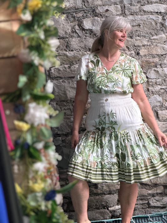Stunning Palm Print Atta Dress In Midi Length Fits Size 8-20