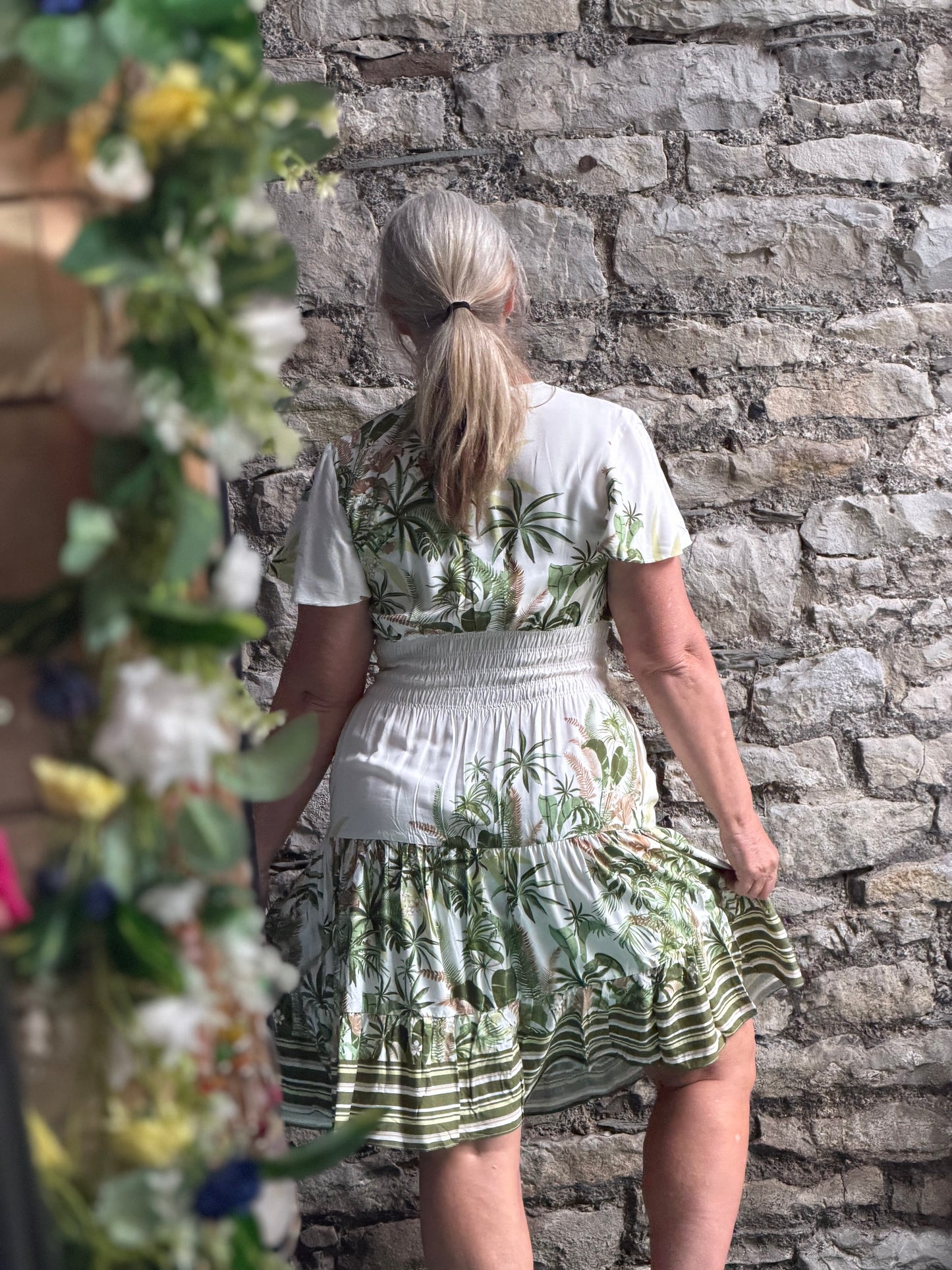 Stunning Palm Print Atta Dress In Midi Length Fits Size 8-20