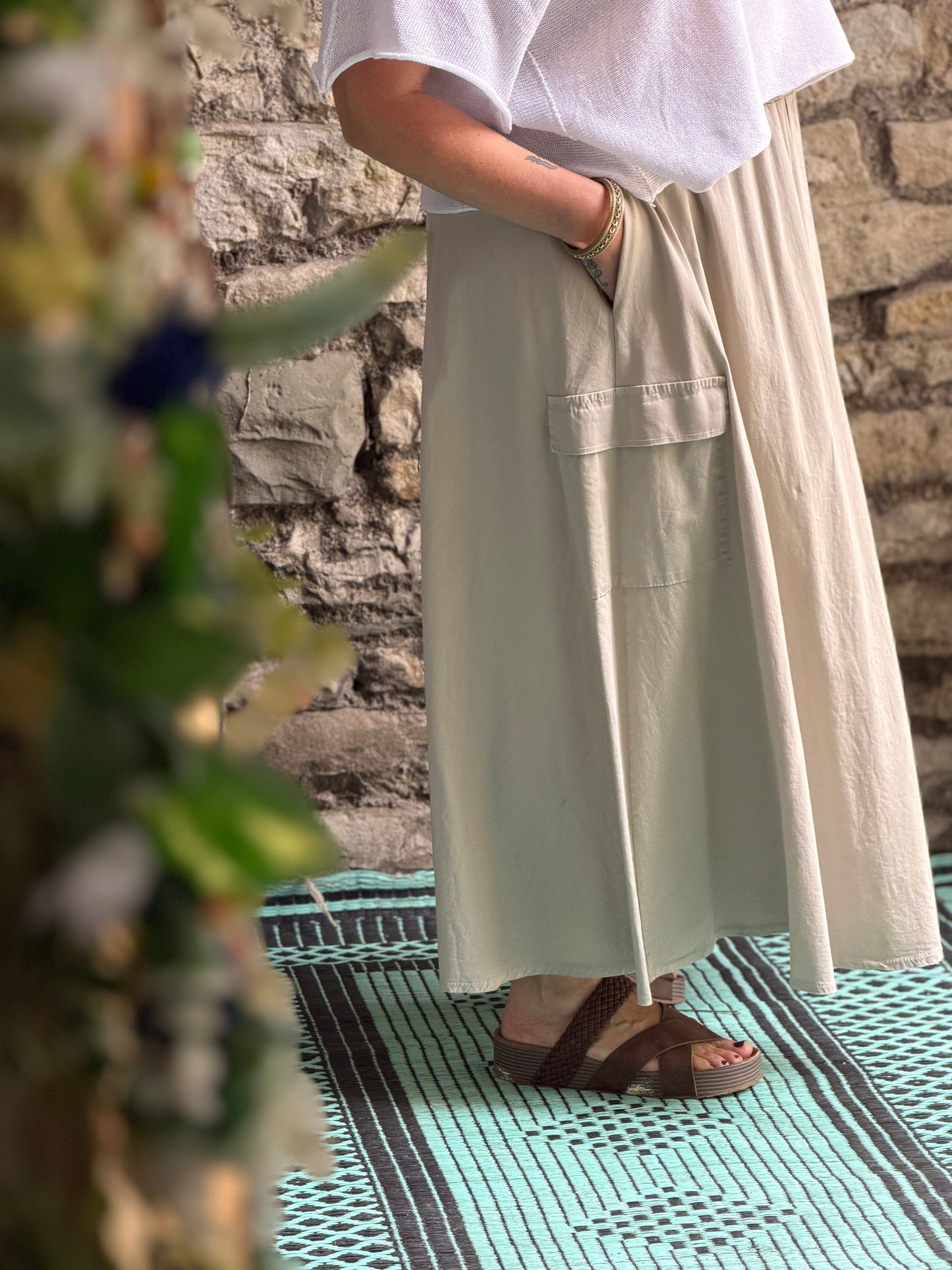 Full Length Cotton Cargo Style Skirt One Size Fits Sizes 10-20 In Beige