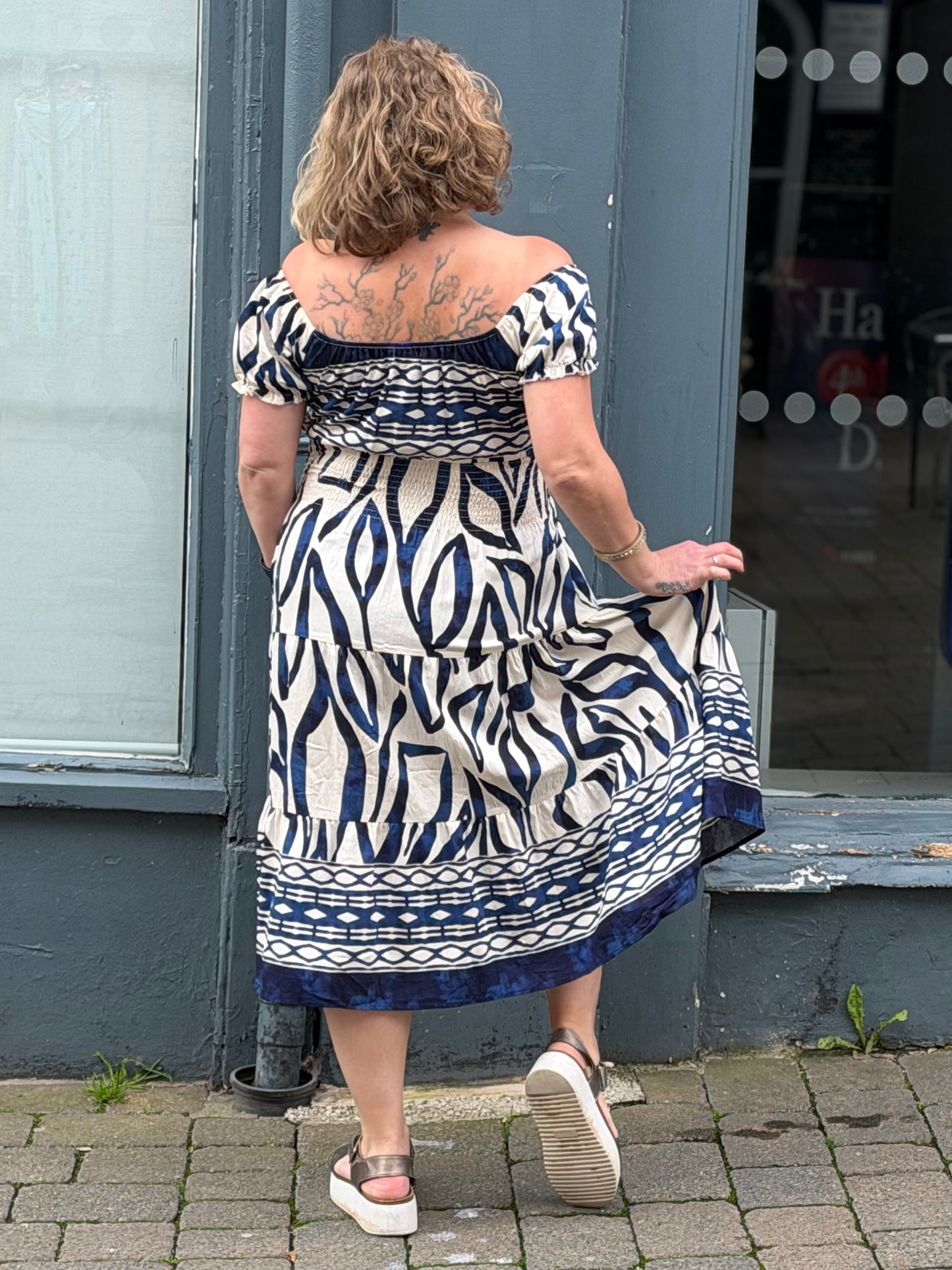 Stunning Printed Atta Dress In MIDI Length Fits Size 8-20
