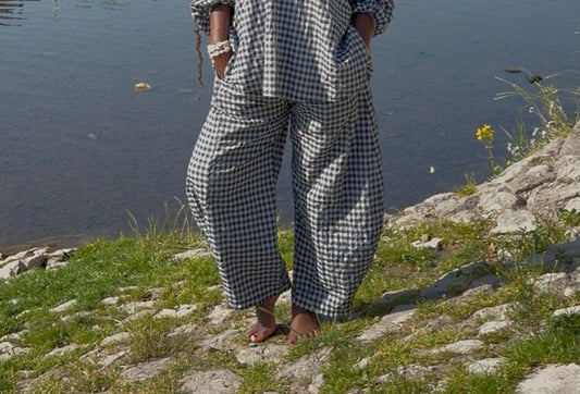 Tama Gingham Barrel Trousers In Navy/White One Size Fits Size 8-18