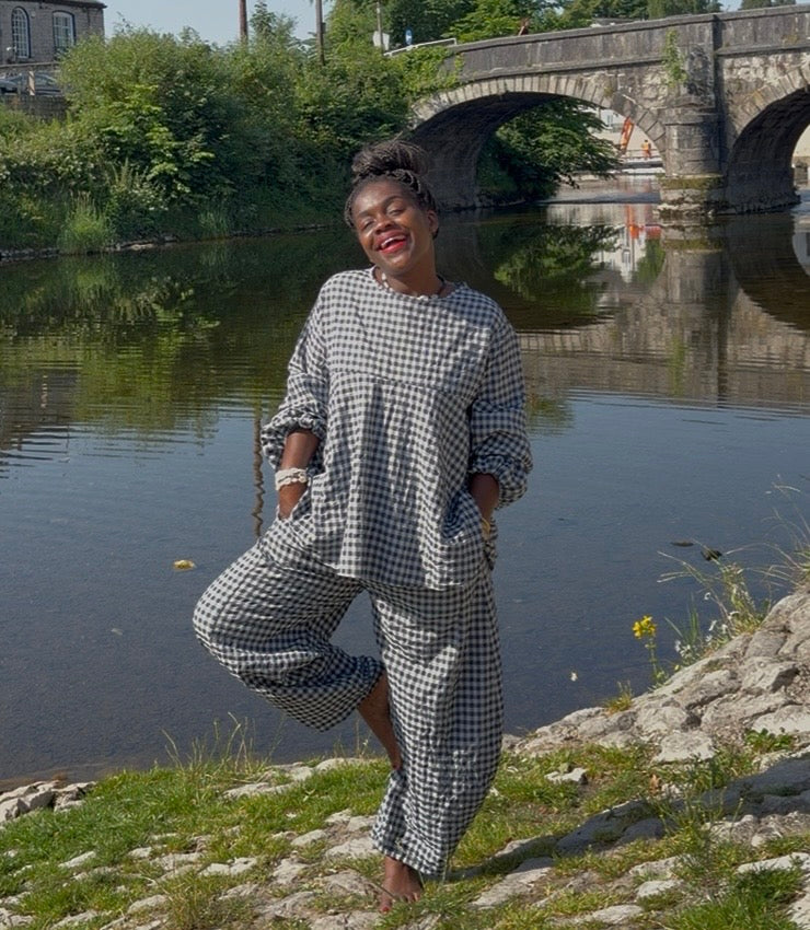 Tama Gingham Barrel Set Top Trousers In Navy and White One Size Fits Size 8-18