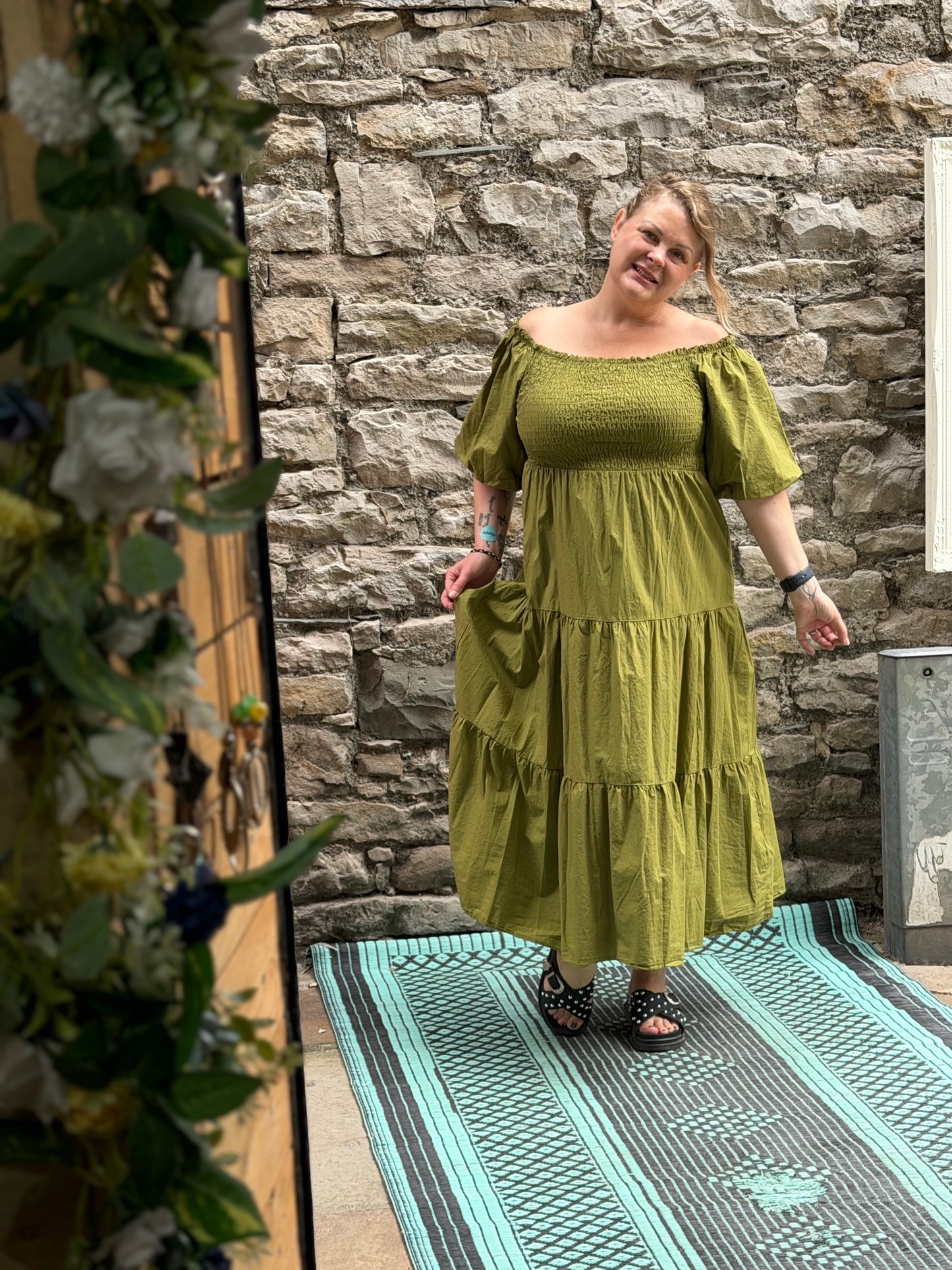 Stunning Olive Green Shirred Bust Dress Fit Size 10-20