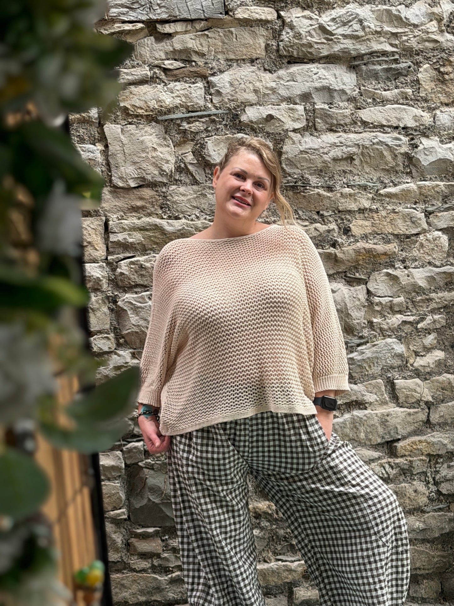 Stunning AFFINAH Layering Fish Net Top Size 10-24 In Beige