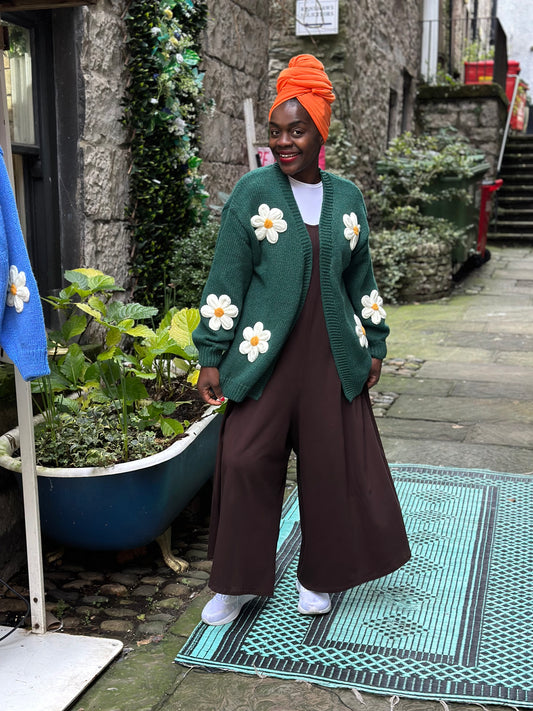 Stunning Soft Knit Daisy Moo Cardigan In Bottle Green Size S/M