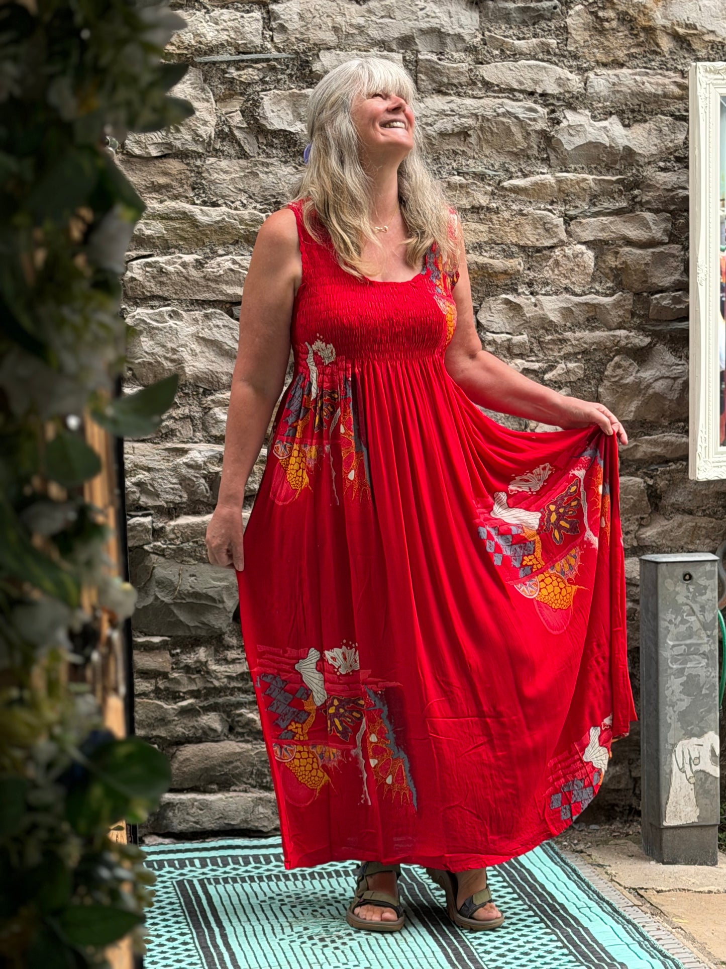 Stunning Tenda Ruched Dress Fits up to Size 26