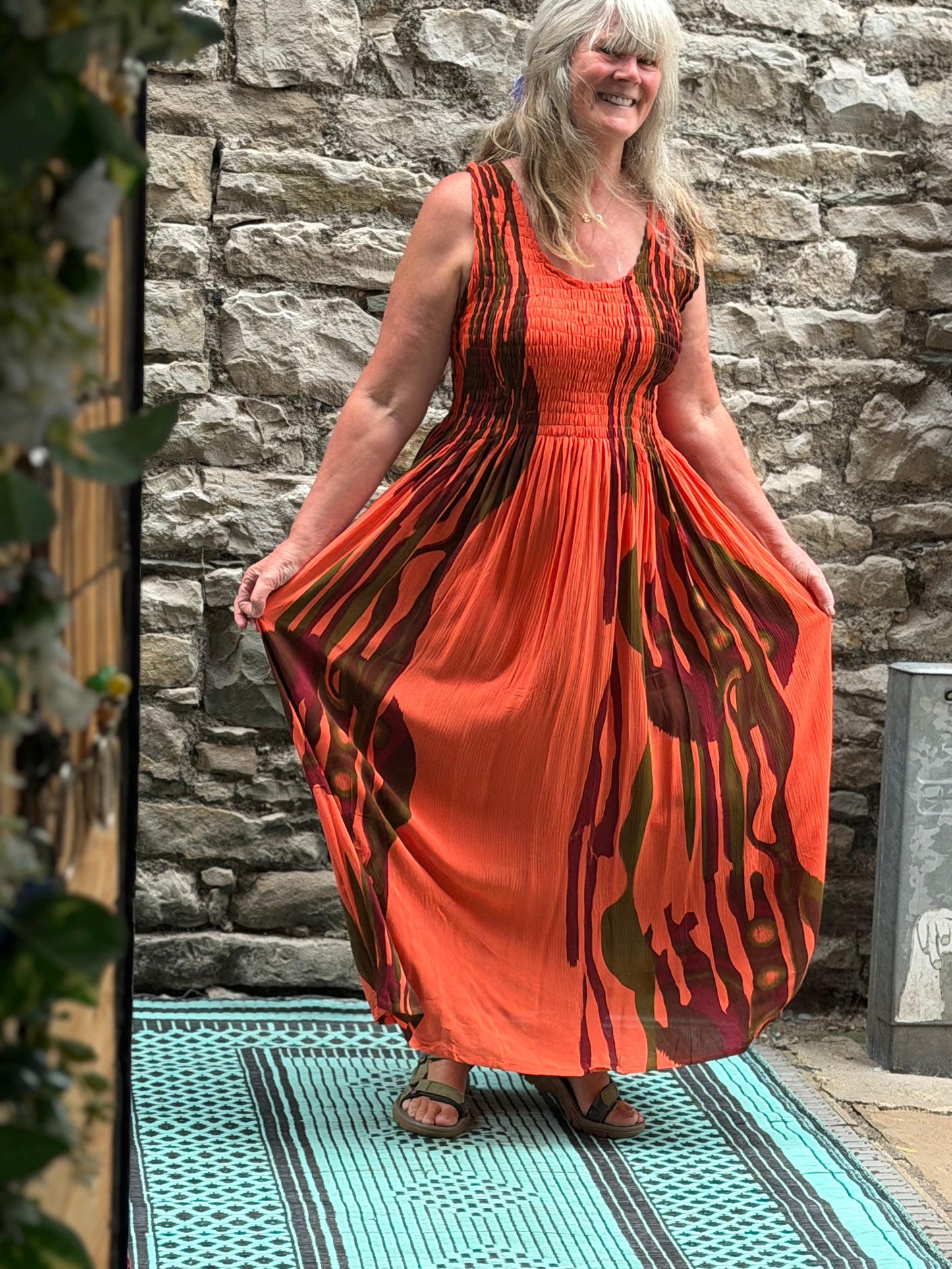 Stunning Tenda Ruched Dress Fits up to Size 26