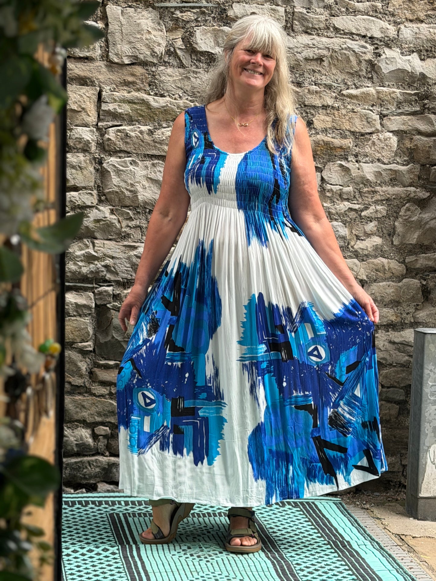 Stunning Tenda Ruched Dress Fits up to Size 26