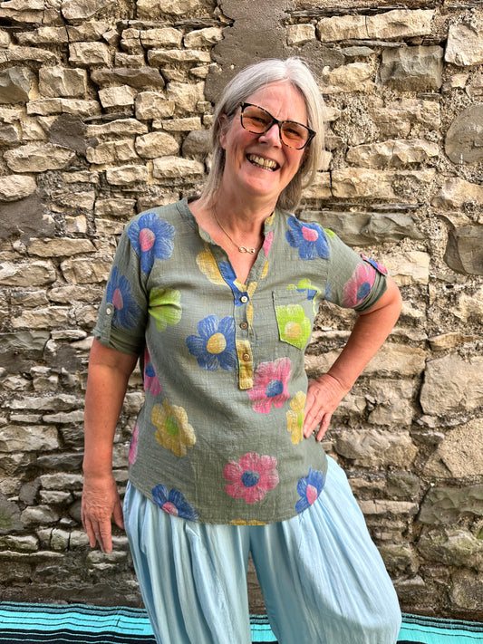 Made In Italy 100% Cotton Daisy Print Top Fits Size 8-16