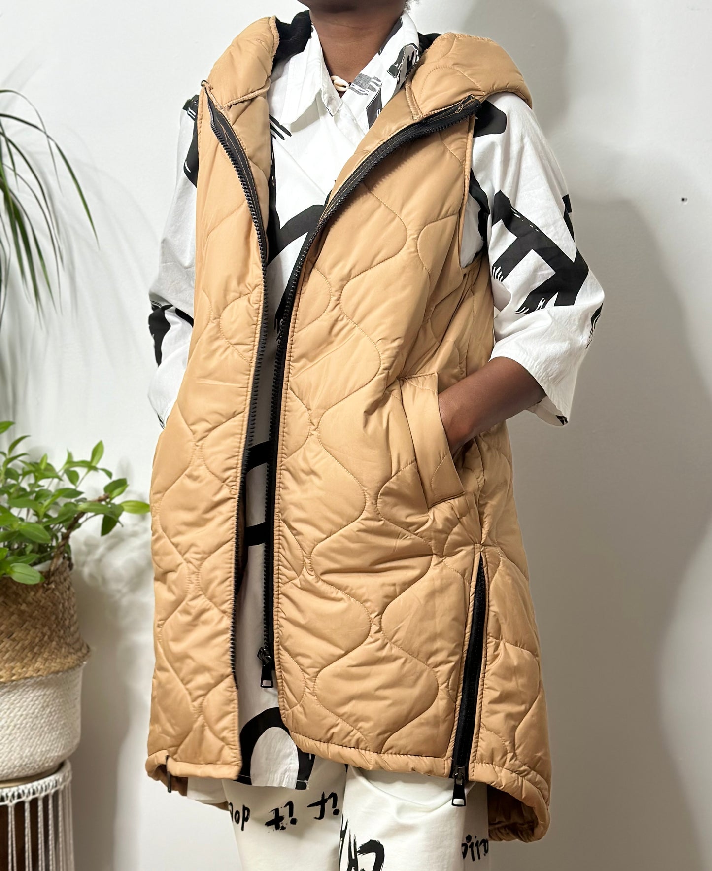 Ladies Stunning Padded & Hooded Gilet Size 10-18