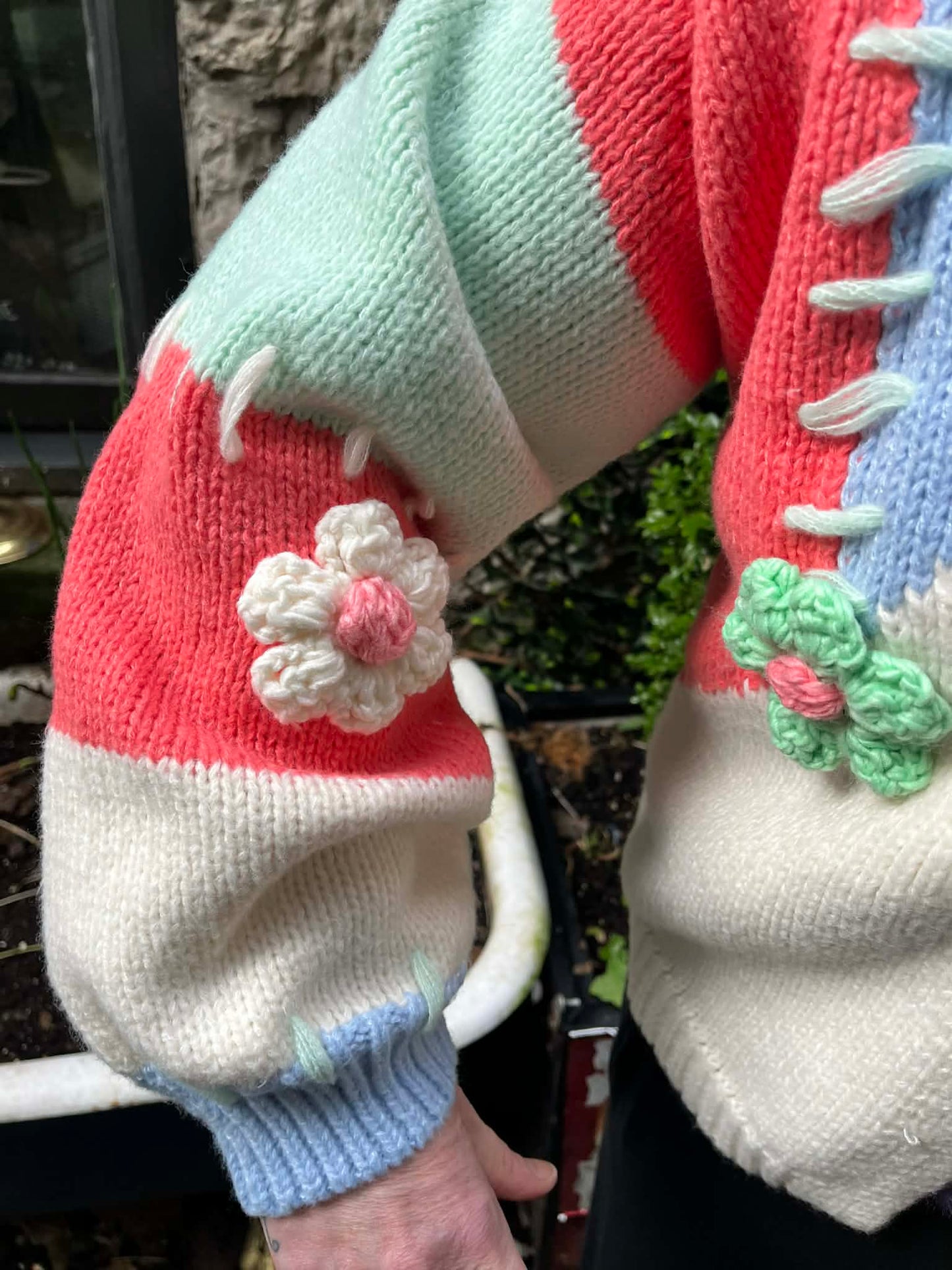 Stunning Soft Knit Fleury May Cardigan In Size S/ M